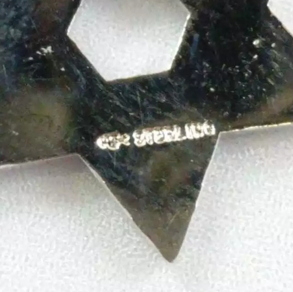 STERLING SILVER UNCAS VINTAGE STAR NECKLACE - Picture 5 of 9